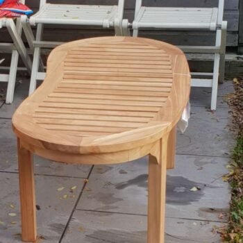 The Peanut coffee table