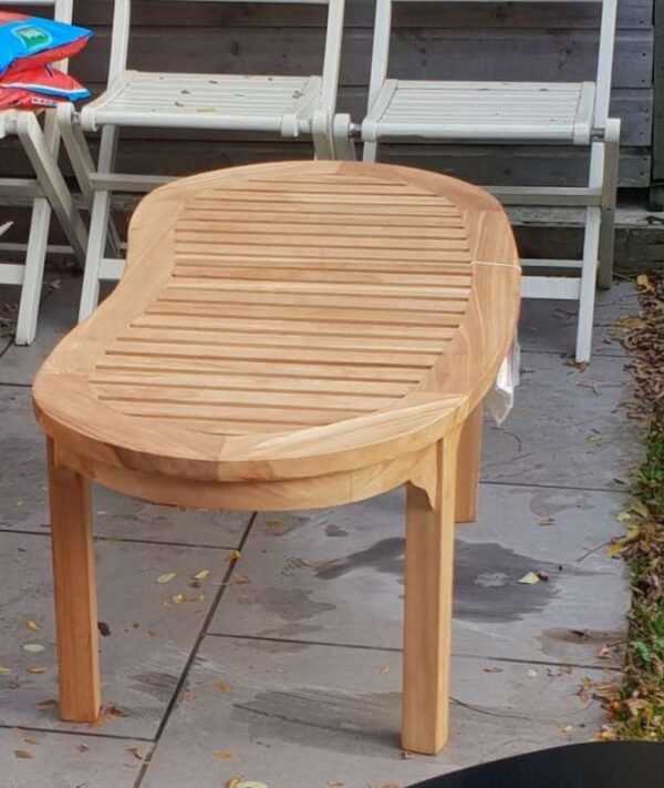 The Peanut coffee table