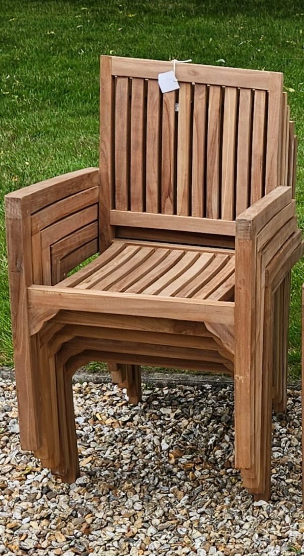 Classic stacking chair