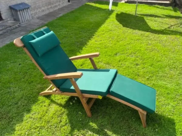 Islington steamer chair